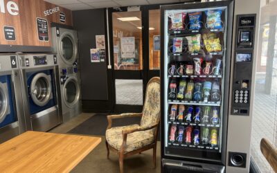 Distributeur de Boissons Fraiches et Friandises dans votre Laverie